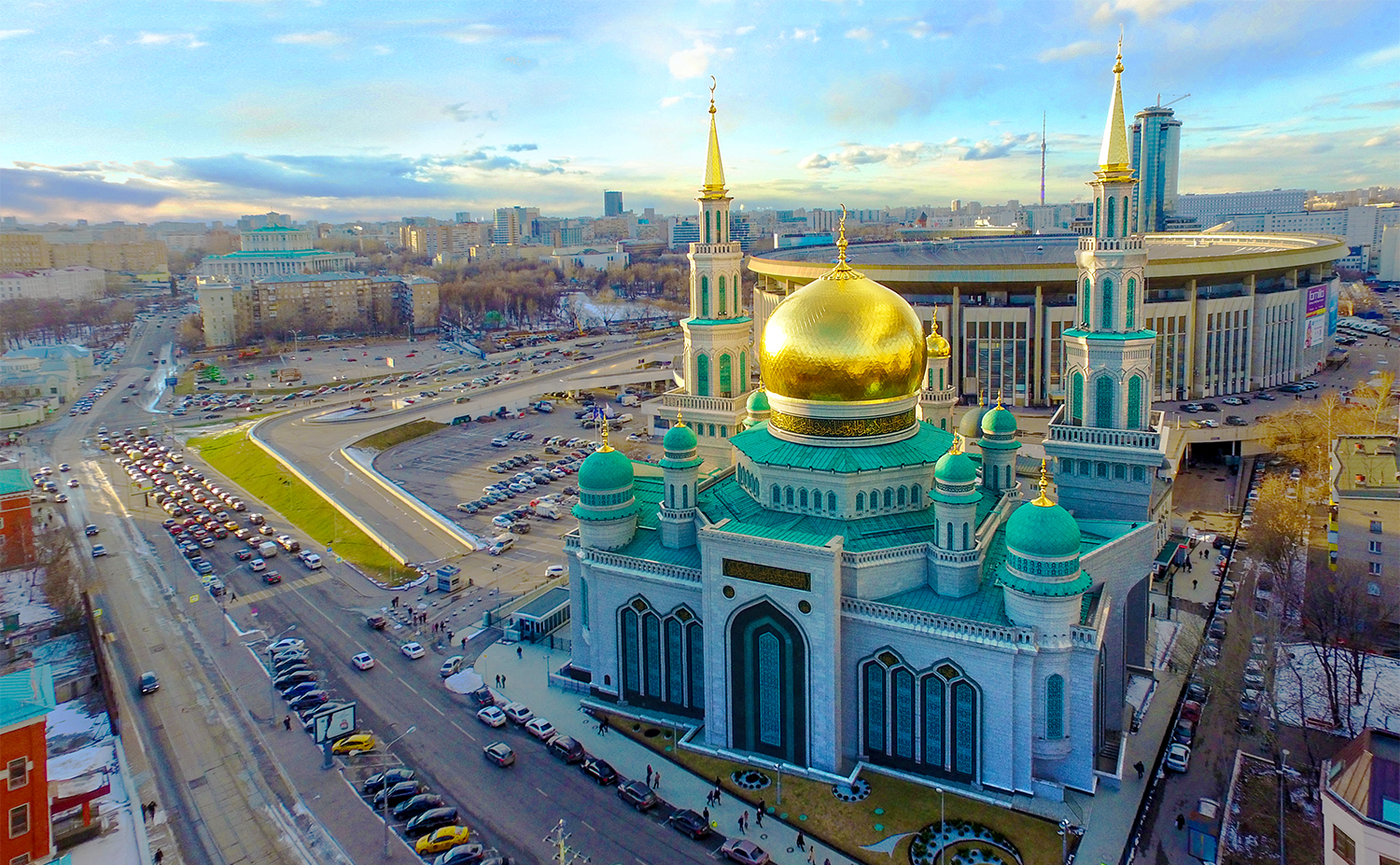 Где построить мечеть. Мечеть в Москве на проспекте мира. Московская Соборная мечеть. Главная мечеть в Москве на проспекте мира. Минарет Московской Соборной мечети.